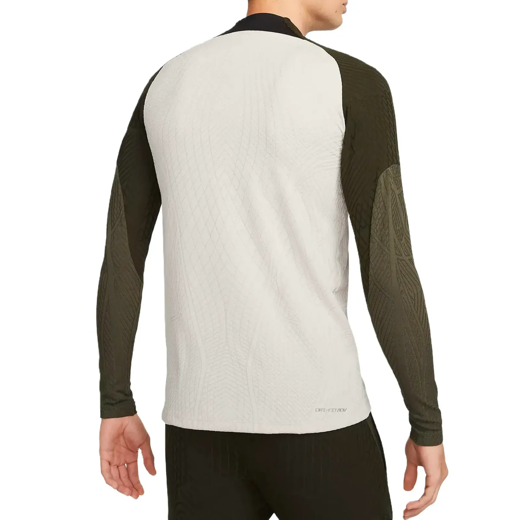 FC Barcelona soccer Elite players technical training sweat top 2023/24 - Nike-1