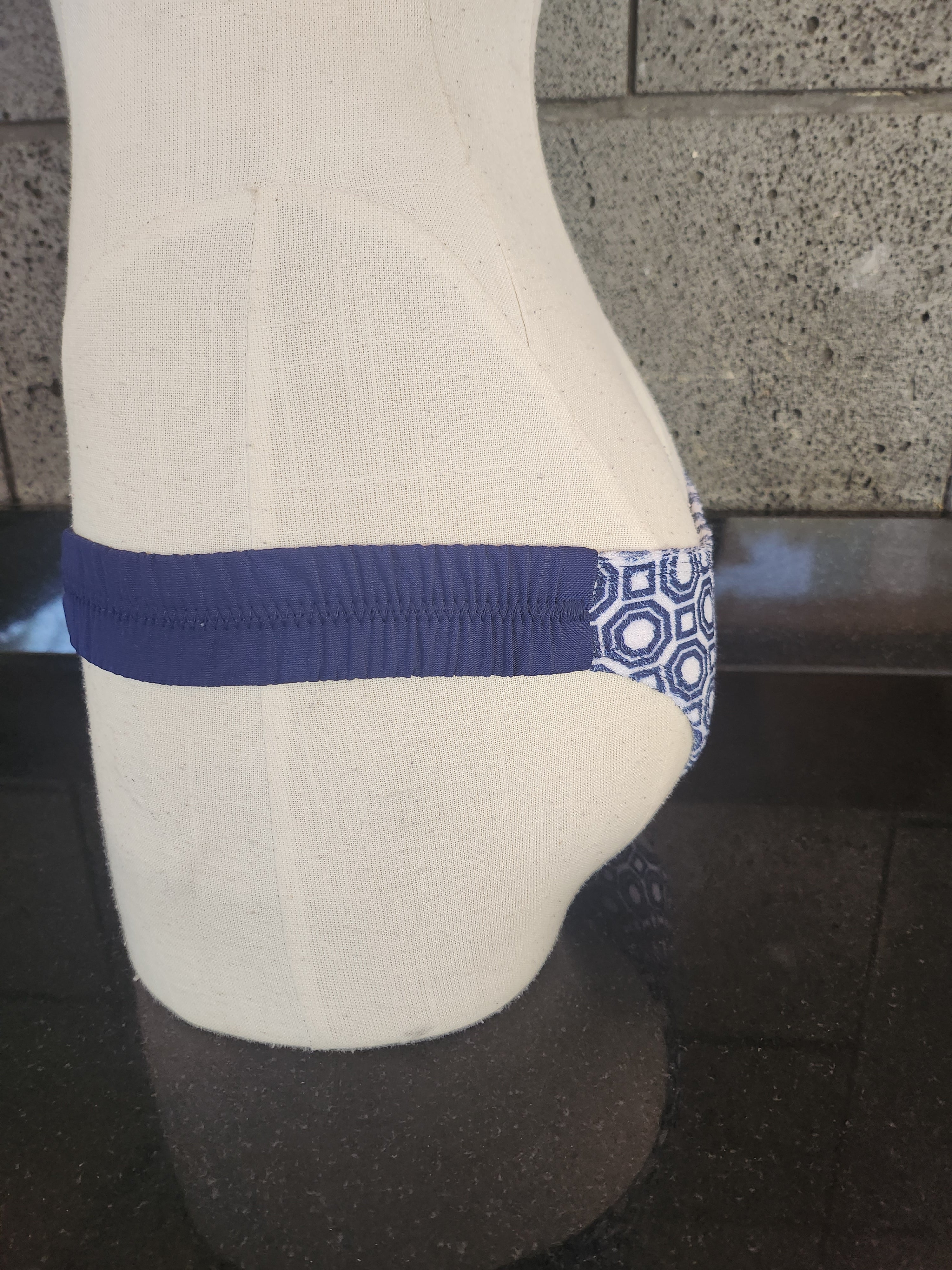 Loco Boutique Geo Brazilian Cut Bottom-2