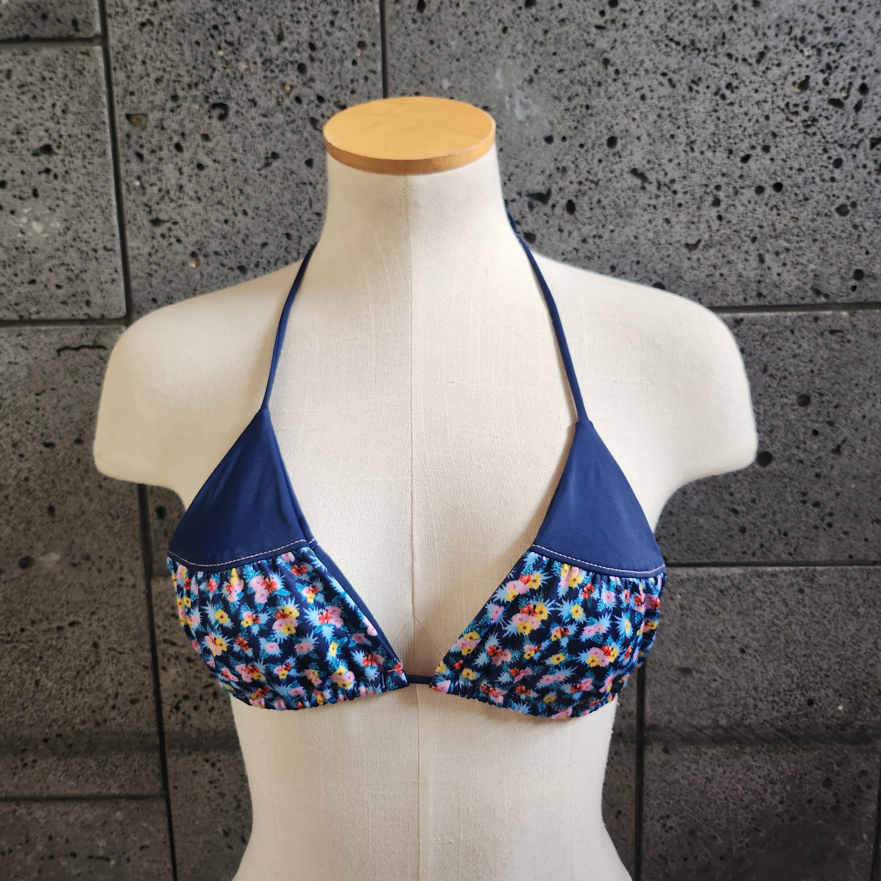 Loco Boutique Flower Shower Reversible Triangle-2