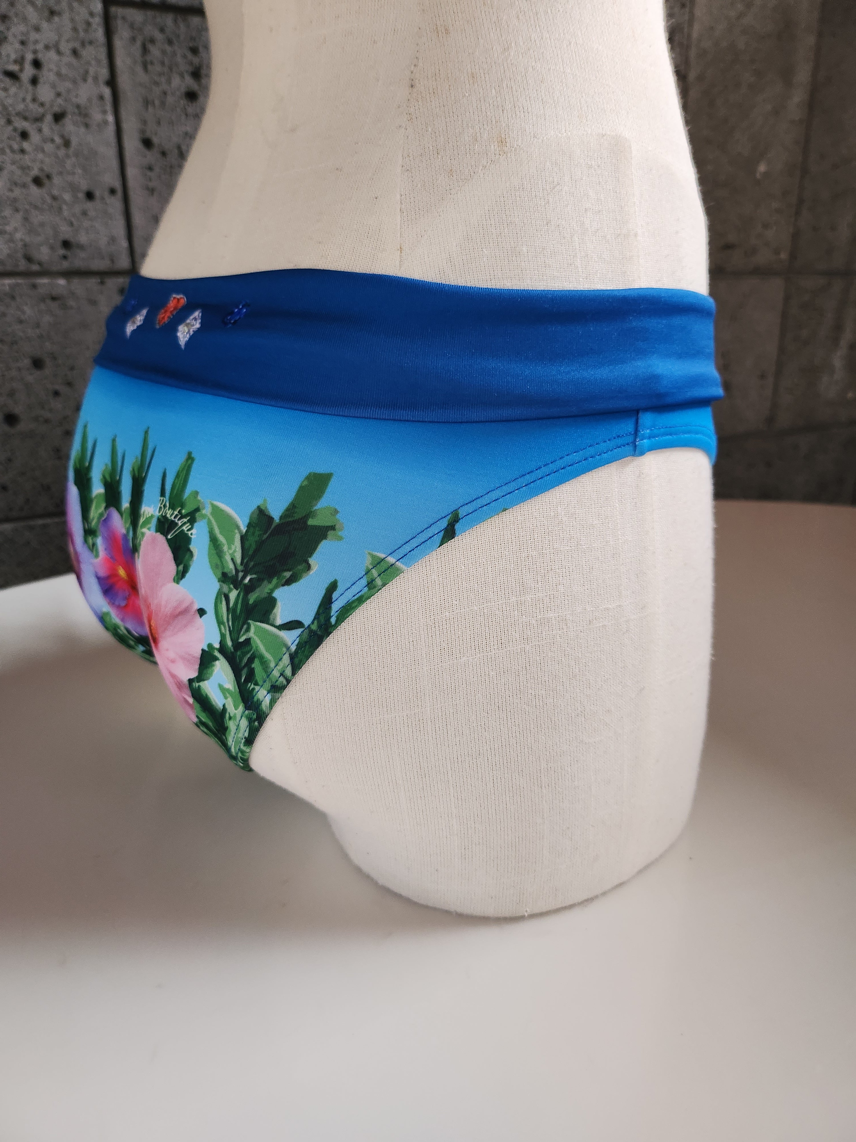 Loco Boutique Gem Folded Over