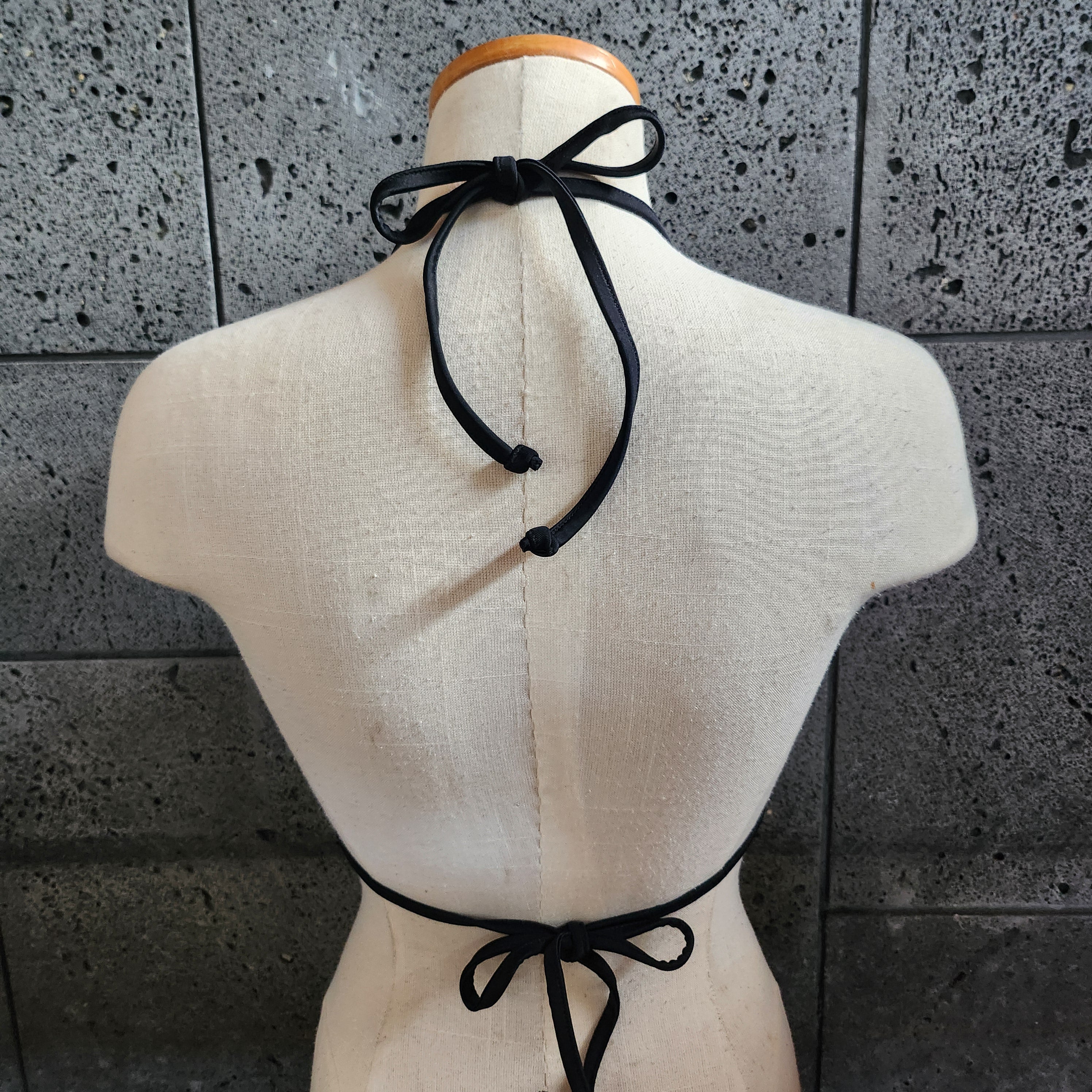 Loco Boutique Color Blocking Ruffle Sliding Triangle