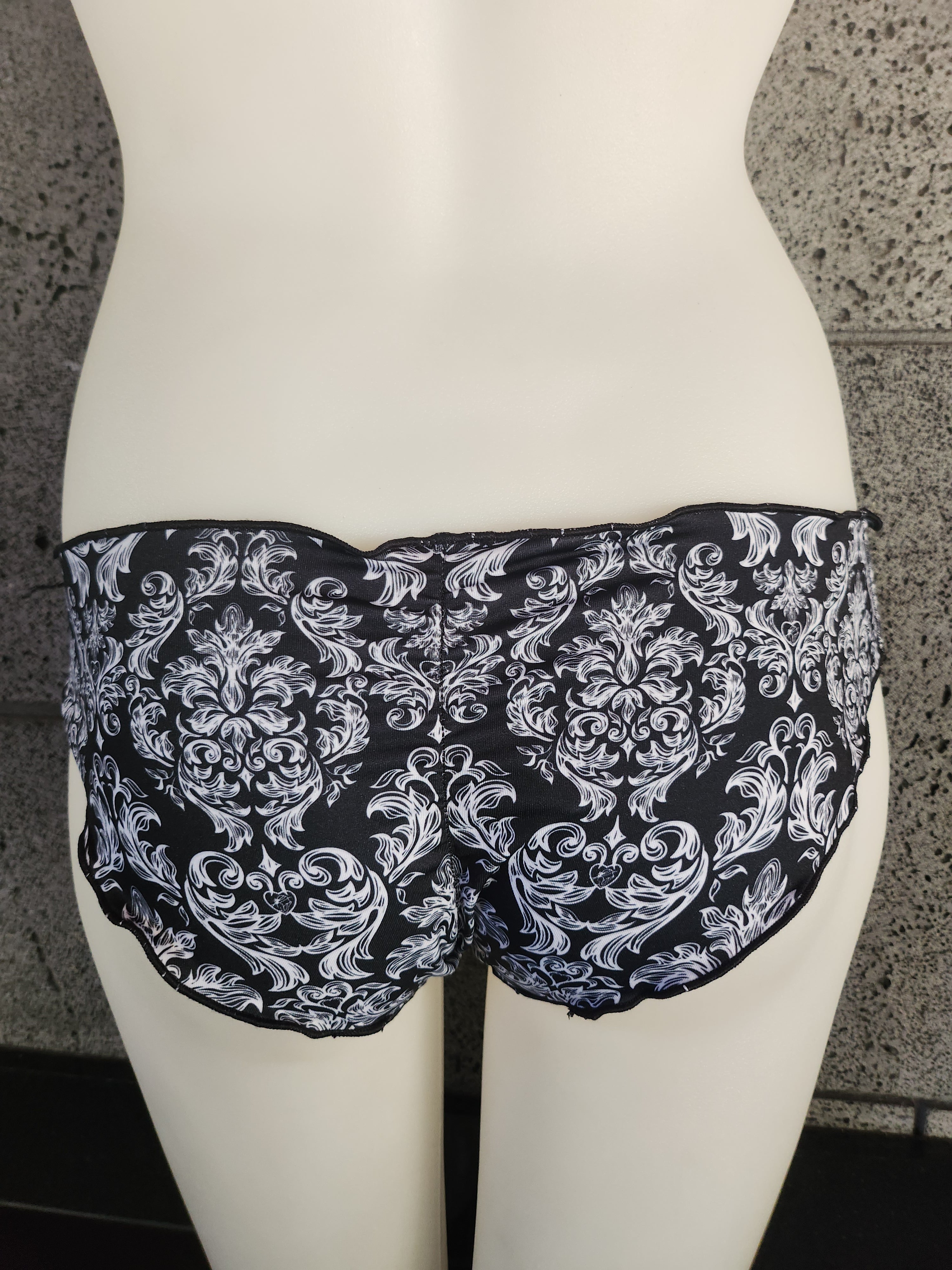 Loco Boutique Damask Low-Rise Edgeless-1