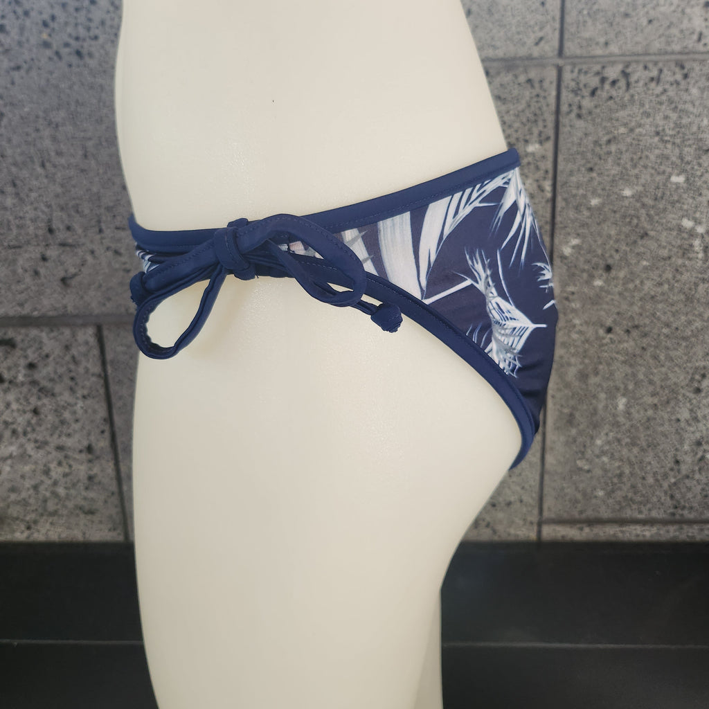 Loco Boutique Floating Palm Removable Bows Bottom-4