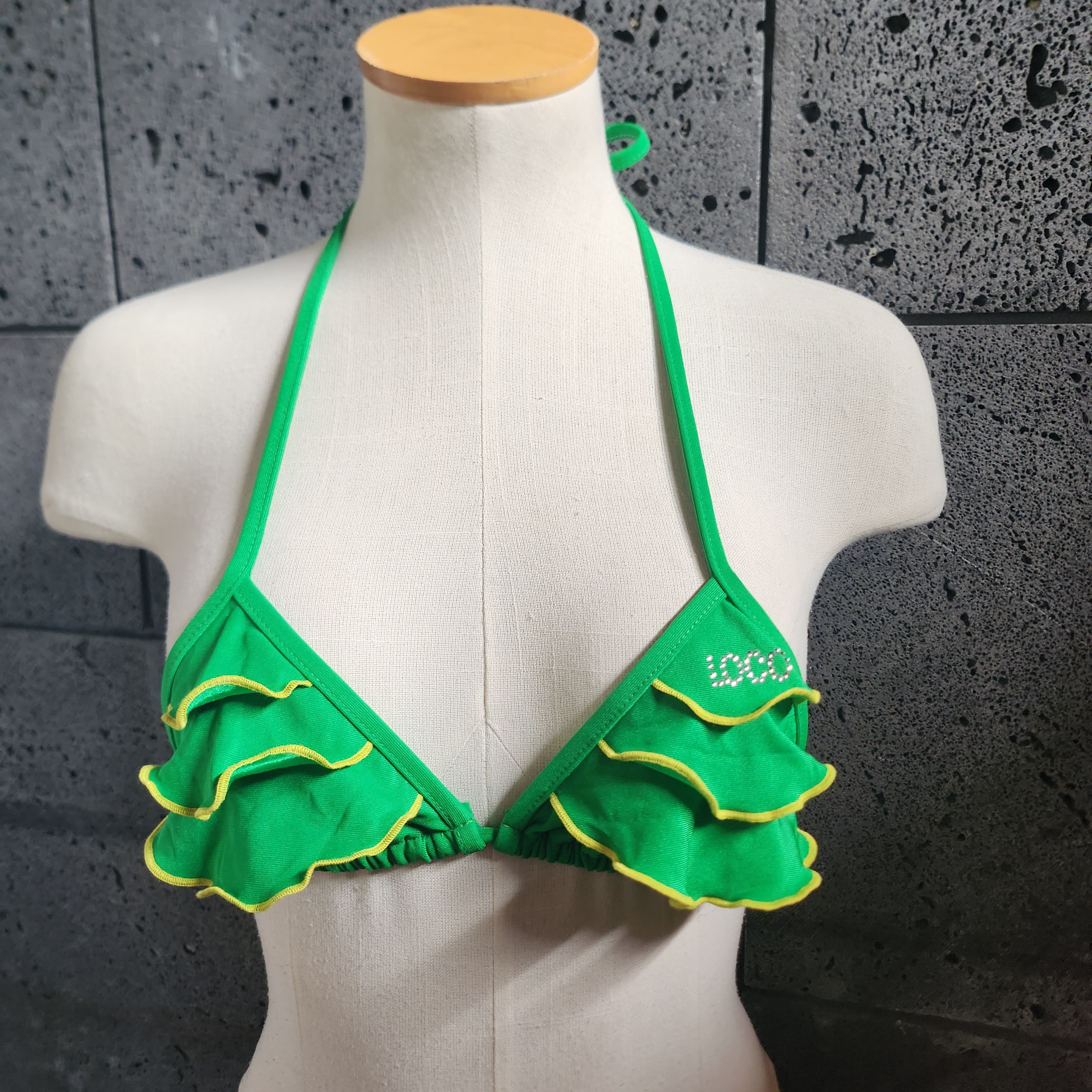 Loco Boutique Ruffle Embellished Triangle