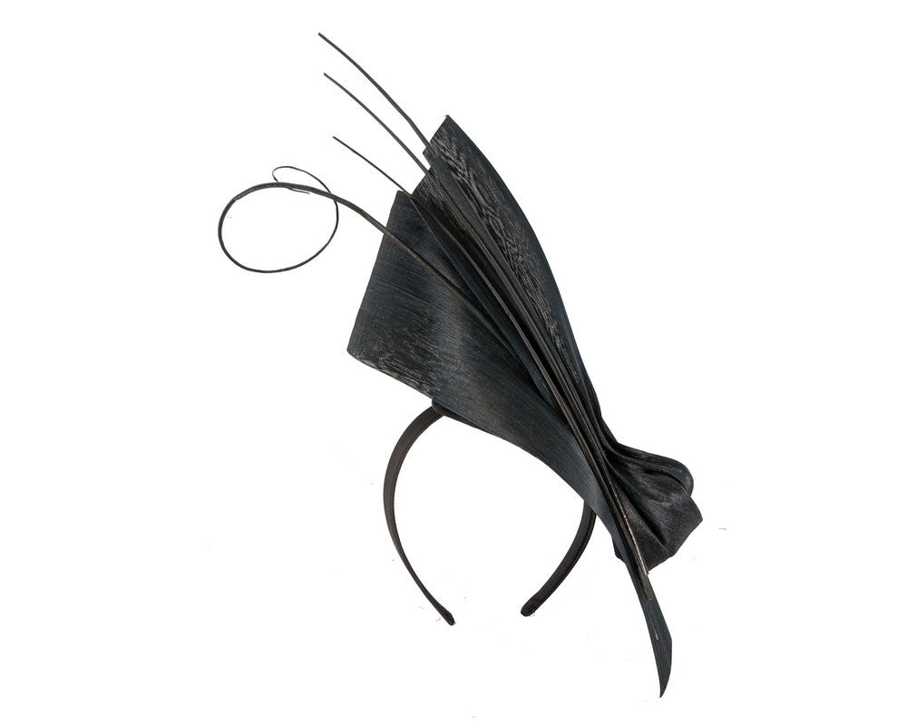 Edgy black fascinator by Fillies Collection-1