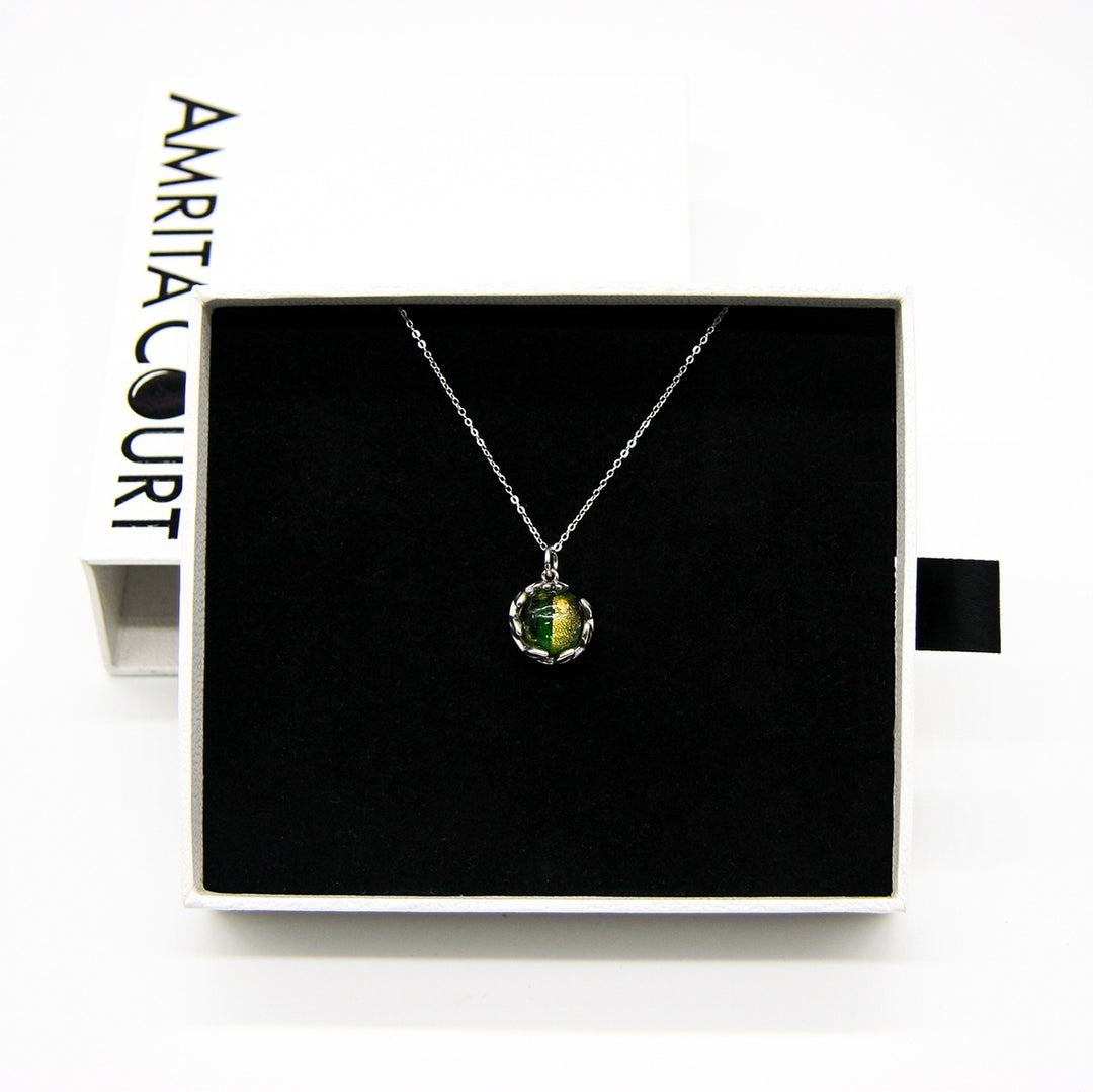 NNEDSZ Gift Box - Aroma Necklace White Gold - Planet Aurum Verdant (Gold Green) + Purify Oil Blend