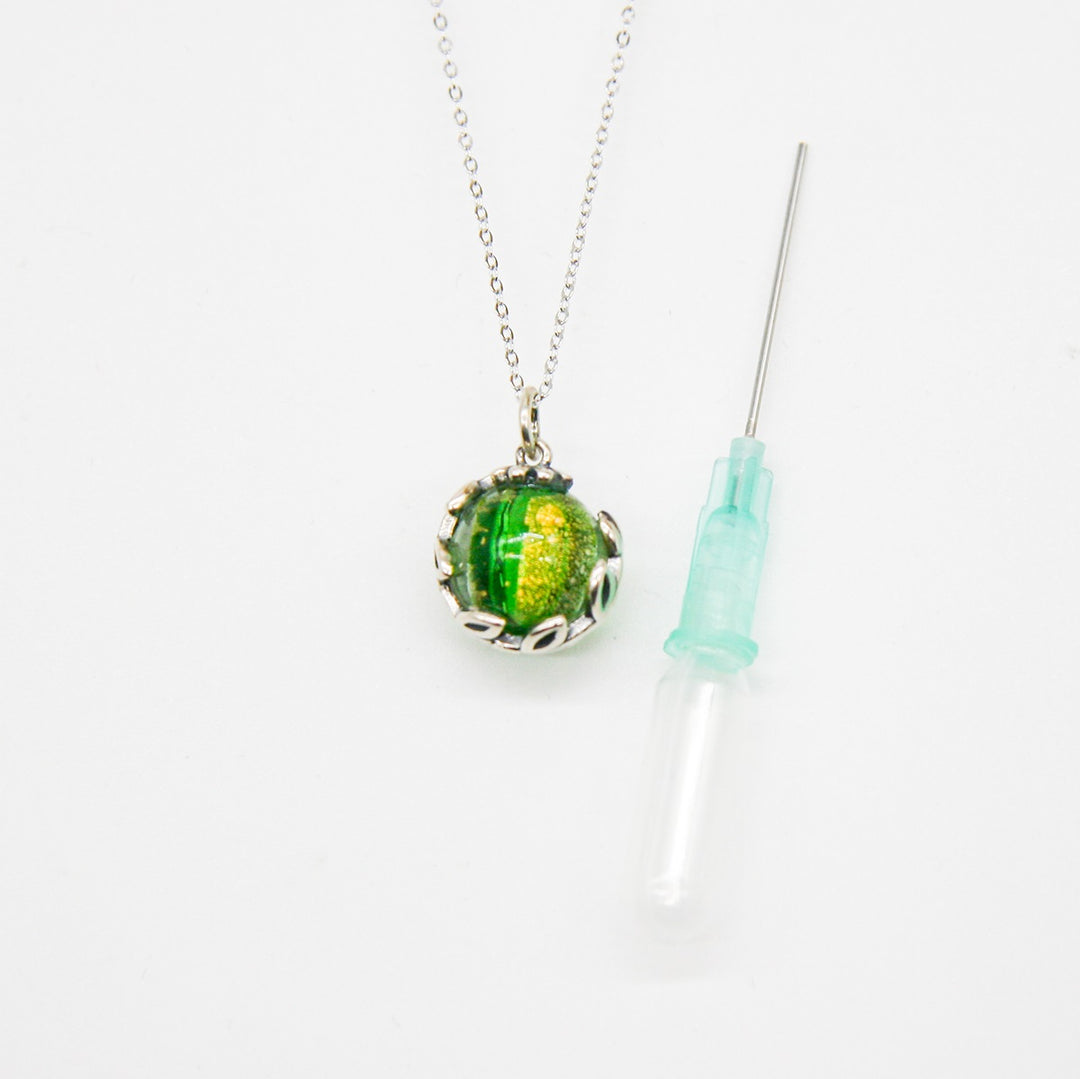 NNEDSZ Gift Box - Aroma Necklace White Gold - Planet Aurum Verdant (Gold Green) + Purify Oil Blend