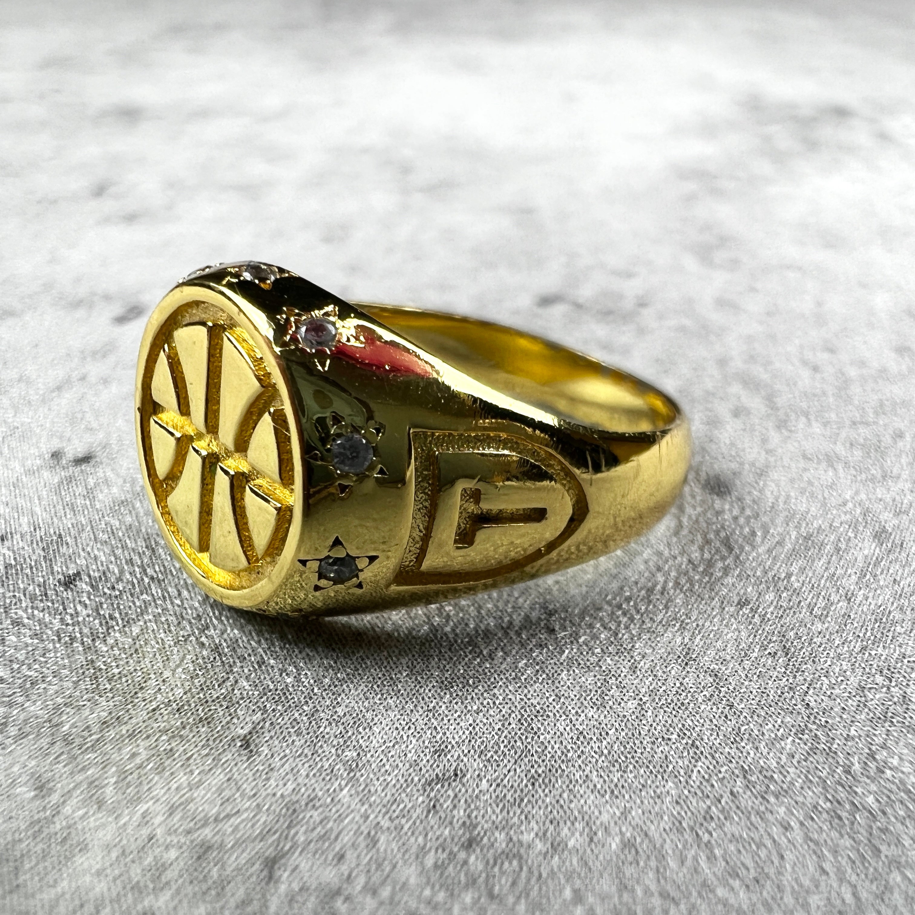 Dunk Signet Ring