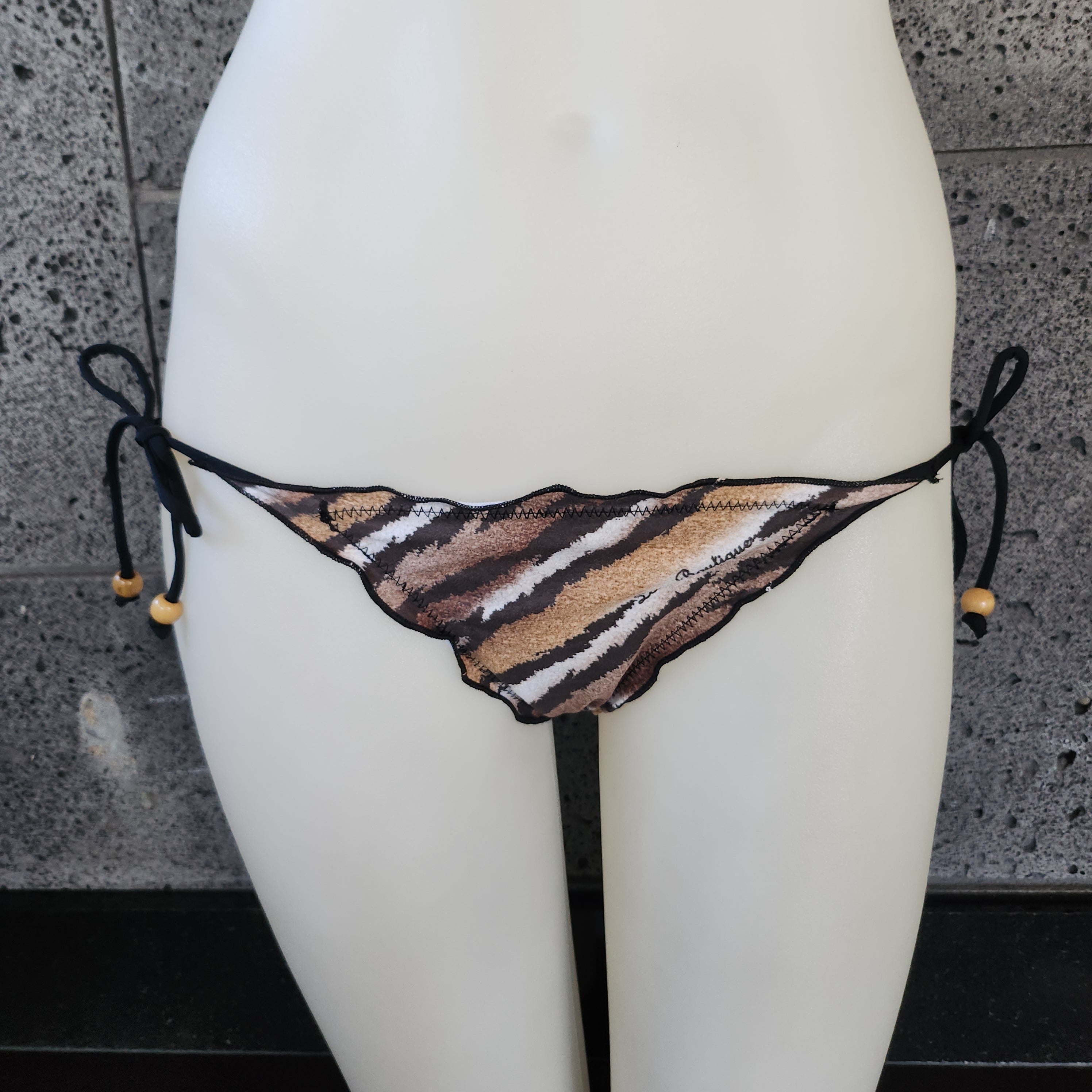 Loco Boutique Tiger Cinched Back Lettuce Edge-0